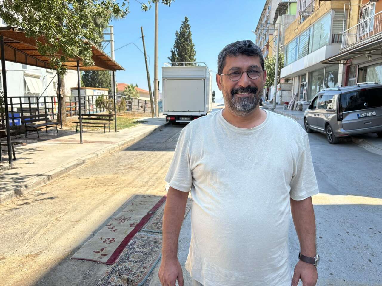Doğalgaz geldi, huzur gitti! Mahalleli yollara halı serdi 5